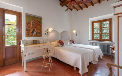 La Tesa Country House with Pool S. Gimignano: Autumn, Bedroom, Spring, Summer