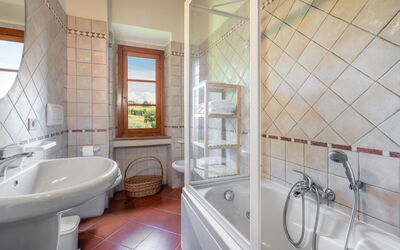 La Tesa Country House with Pool S. Gimignano: Autumn, Bathroom, Spring, Summer