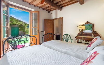 La Tesa Country House with Pool S. Gimignano: Autumn, Bedroom, Spring, Summer