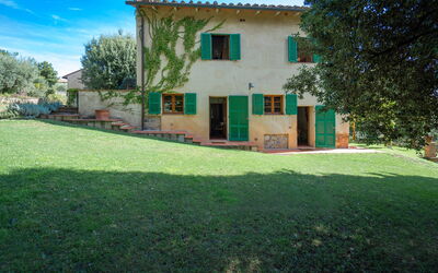 La Tesa Country House with Pool S. Gimignano: Autumn, Main Entrance, Spring, Summer