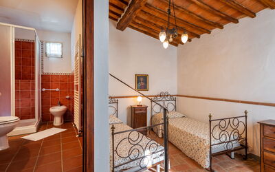 Villa Pietrafitta: Badkamer