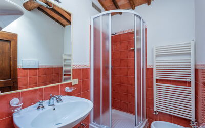 Villa Pietrafitta: Badkamer