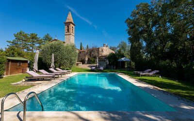 Villa Pietrafitta: Hoofd, zwembad