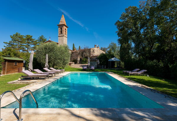 Villa Pietrafitta: Main, Pool