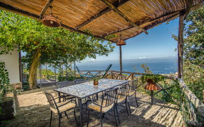 Villa Solaria: Autumn, Garden, Scenic View, Spring, Summer, Winter