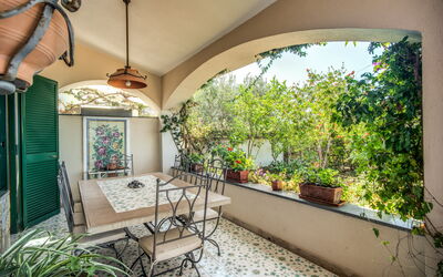 Villa Solaria with Private Pool: Autumn, Garden, Spring, Summer, Winter