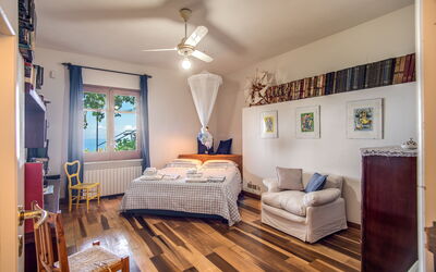 Villa Solaria with Private Pool: Autumn, Bedroom, Spring, Summer, Winter