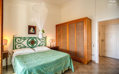 Villa Solaria: Autumn, Bedroom, Spring, Summer