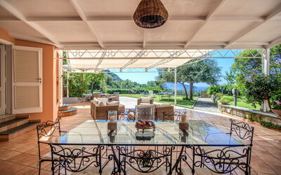 Villa Seaview with Private Garden and Pool: Automne, Été, Hiver, Jardin, Printemps