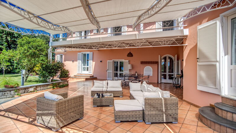 Villa Seaview with Private Garden and Pool