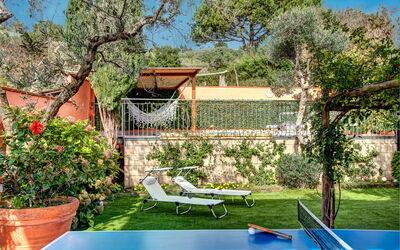 Villa Sorrentina with Panoramic Terrace: Autumn, Garden, Spring, Summer, Winter