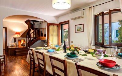 Villa Sorrentina with Panoramic Terrace: Autumn, Dining Room, Spring, Summer, Winter