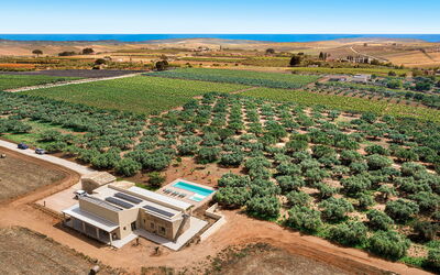 Cavial: Building Exterior, Garden, Outdoor, Pool