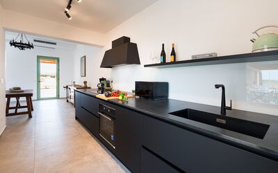Cavial: Kitchen