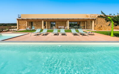 Cavial: Building Exterior, Garden, Outdoor, Pool