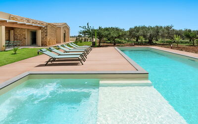 Cavial: Building Exterior, Garden, Outdoor, Pool