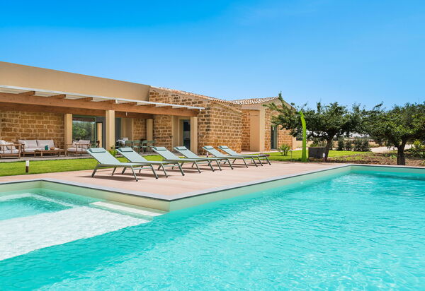 Cavial: all'aperto, Esterni, Giardino, Piscina