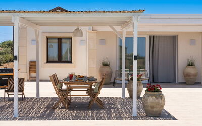 Villa Paolina: Buitenshuis