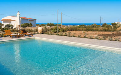 Villa Paolina: Buitenshuis, zwembad