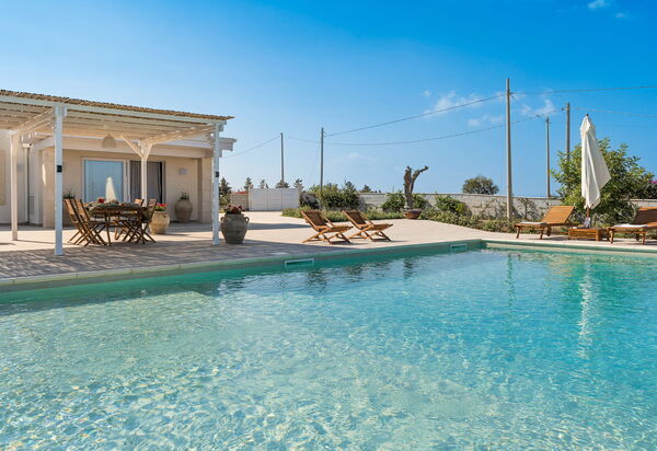 Villa Paolina: all'aperto, Piscina