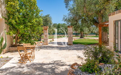 Corte Kalia con Trullo