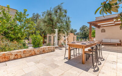 Corte Kalia con Trullo