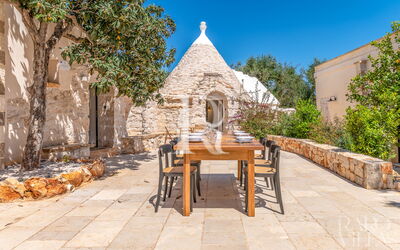 Corte Kalia con Trullo