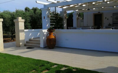 Villa Adriatica Near Ostuni Puglia: Herfst, Lente, Tuin, Zomer