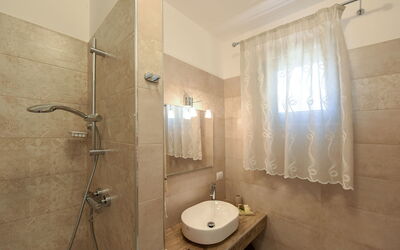 Villa Adriatica Near Ostuni Puglia: Badkamer, Herfst, Lente, Zomer