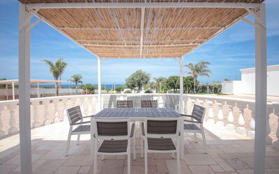 Villa Azzurra Seaview in Monopoli, Puglia: Automne, Été, Jardin, Printemps