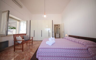 Villa Azzurra Seaview in Monopoli, Puglia: Automne, chambre à coucher, Été, Printemps