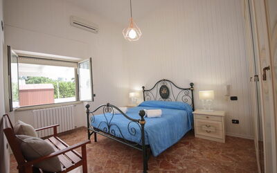 Villa Azzurra Seaview in Monopoli, Puglia: Automne, chambre à coucher, Été, Printemps