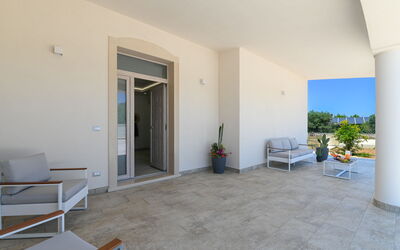 Villa Normanni: Balkon / terras / patio, Voorzieningen