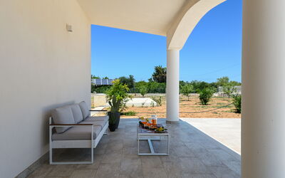 Villa Normanni: Balkon / terras / patio, Voorzieningen