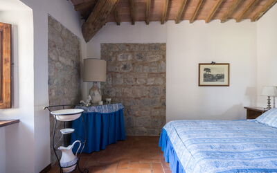 La Palazzina, Private Home and Pool, Siena: Autunno, Camera da letto, Estate, Primavera