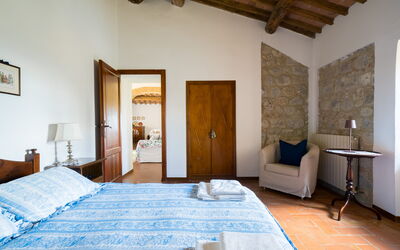 La Palazzina, Private Home and Pool, Siena: Autunno, Camera da letto, Estate, Primavera