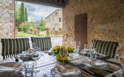 La Palazzina, Private Home and Pool, Siena: Autunno, Estate, Giardino, Piscina, Primavera