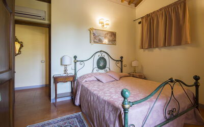 Villa Il Sasso: Double bedroom