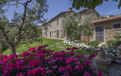Villa Il Sasso: Outdoor view