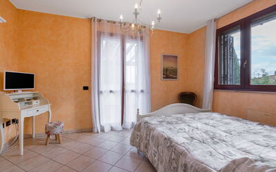 Villa Valledoro: Herfst, Lente, slaapkamer, Zomer