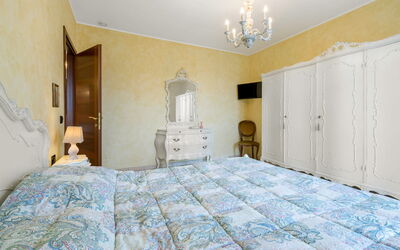 Villa Valledoro: Herfst, Lente, slaapkamer, Zomer