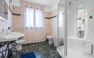 Villa Valledoro: Badkamer, Herfst, Lente, Zomer