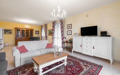 Villa Valledoro: Herfst, Lente, Woonkamer, Zomer