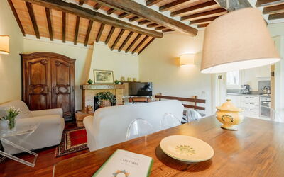 Villa Merida: Lunchroom, Woonkamer