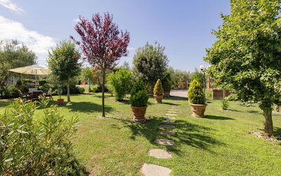 Villa Merida: Buitenkanten, Tuin