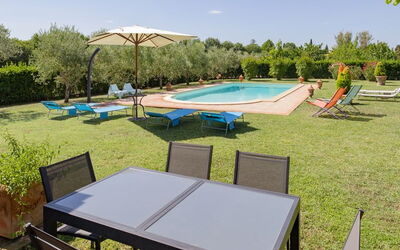 Villa Merida: Buitenkanten, zwembad