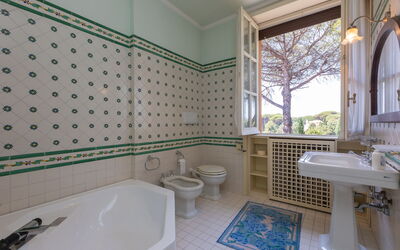 Villa la Gallese: Bathroom