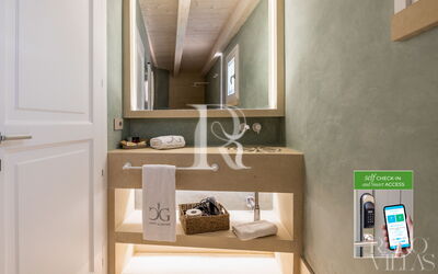 Russarda - Deluxe Room with Bath Tub - Borgo Bianco