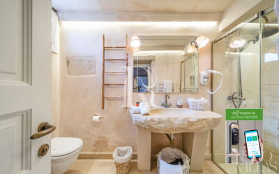 Senatore Cappelli - Deluxe Room with Bath Tub - Corte dei Granai
