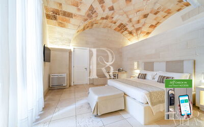 Carlottina Rossa - Romantic Room - Corte dei Granai